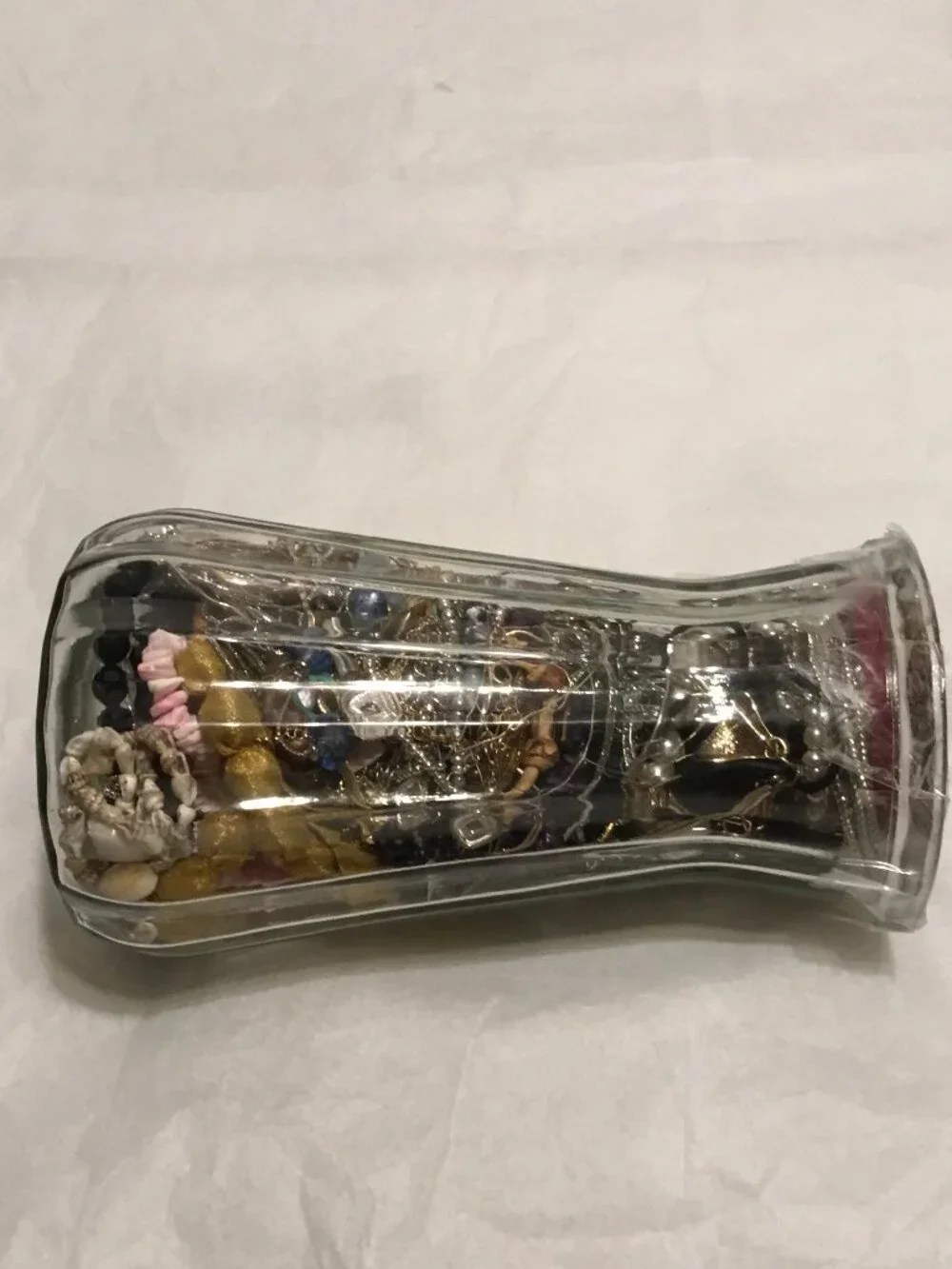 Large, heavy vase filled with good wearable jewelry - Picture 5 of 12